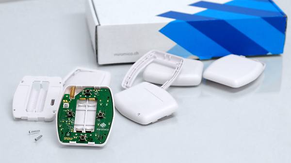 Kunststoffspritzguss IoT Button bestückter Leiterplatte und Endverpackung