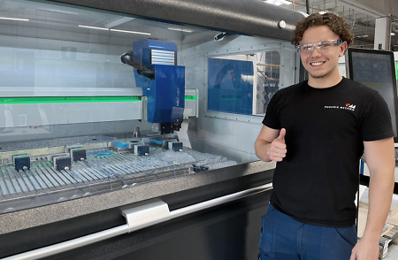 Ausbildung zum Produktionsmechaniker bei Phoenix Mecano